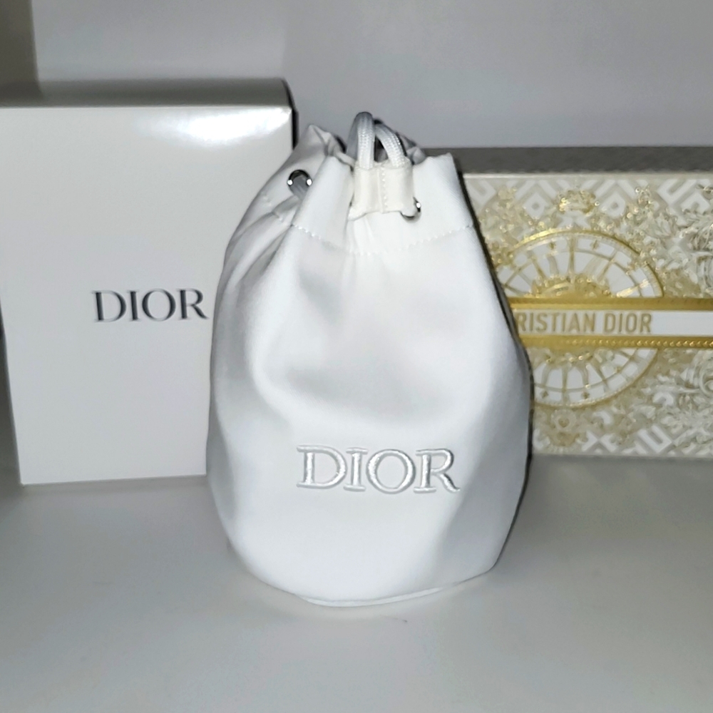 Dior bucket bag